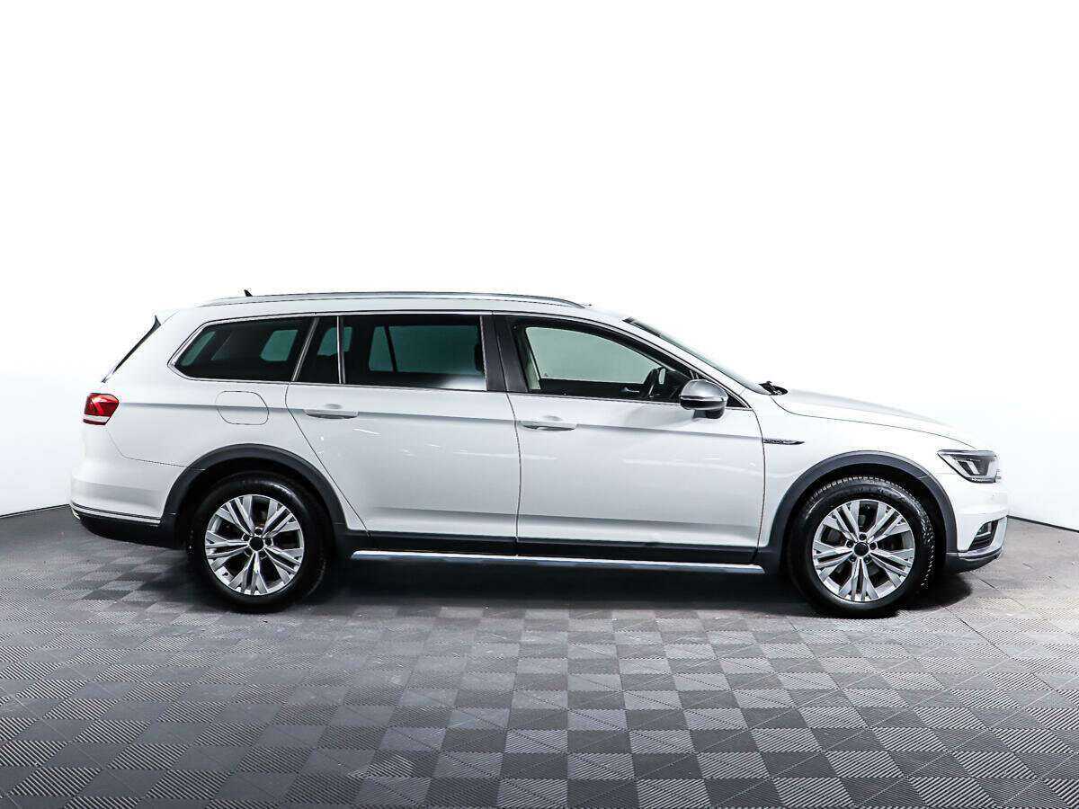 Купить Volkswagen Passat Alltrack, 2018, 60 115 км, фото №4