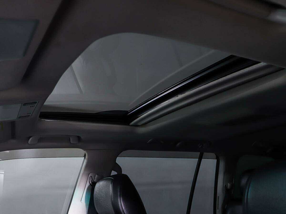 Купить Toyota Land Cruiser, 2011, 353 989 км, фото №17