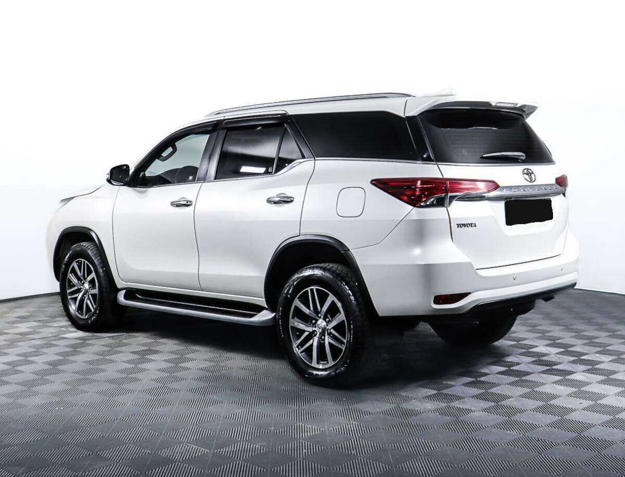 Купить Toyota Fortuner, 2017, 128 498 км, фото №7