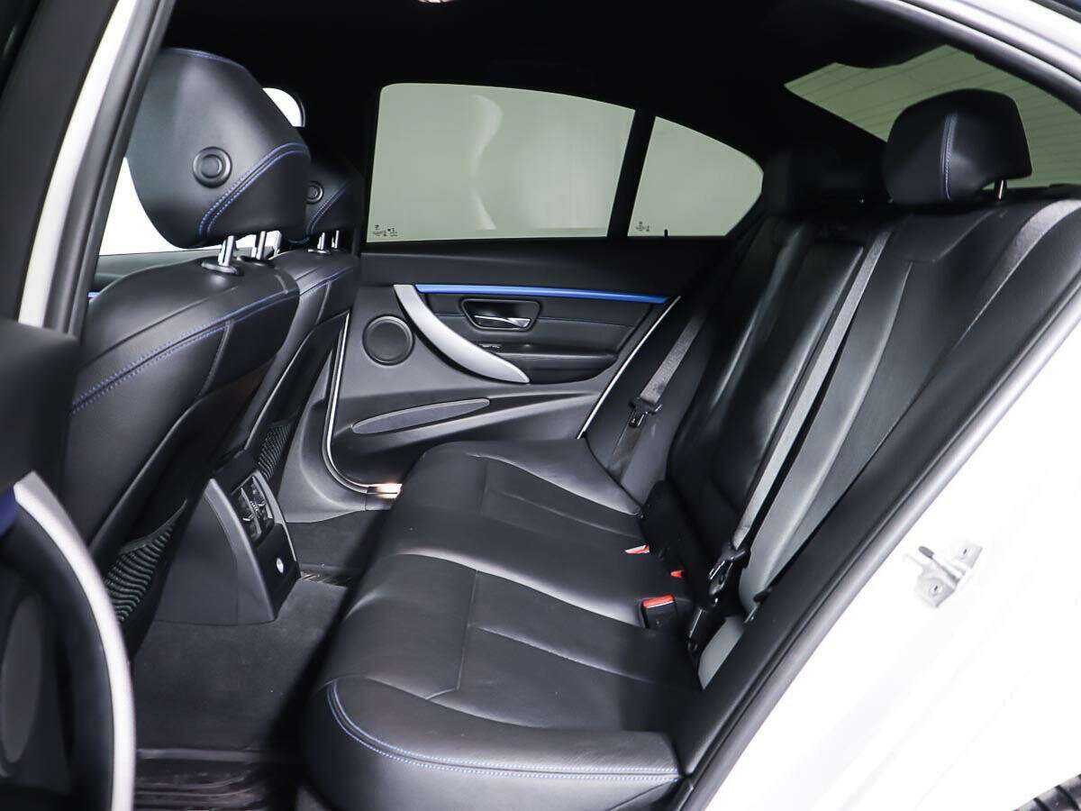 Купить BMW 3 серии 330i xDrive, 2017, 125 926 км, фото №10