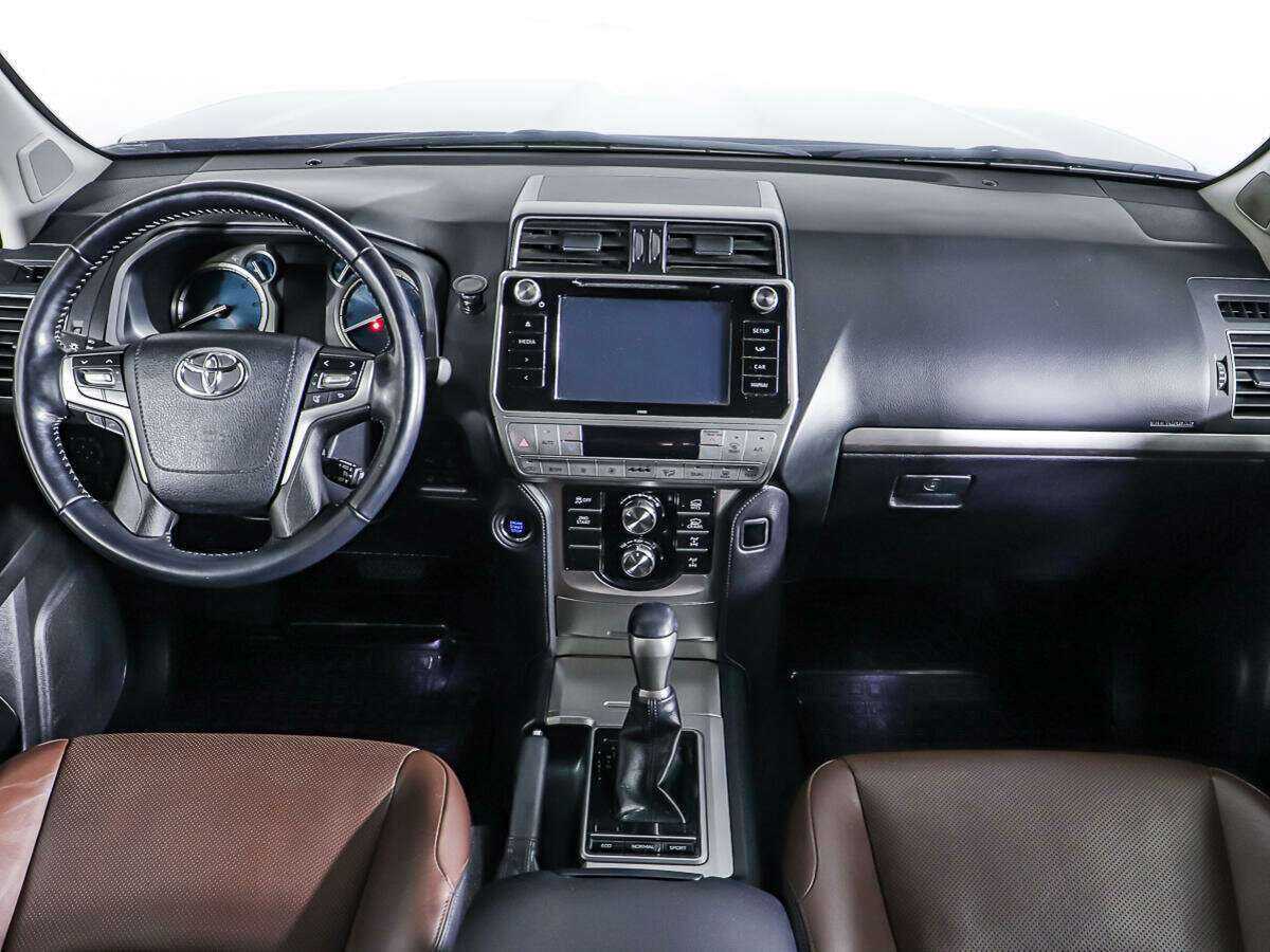 Купить Toyota Land Cruiser Prado, 2017, 119 148 км, фото №11