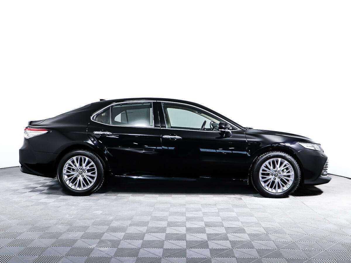 Купить Toyota Camry, 2018, 63 776 км, фото №4