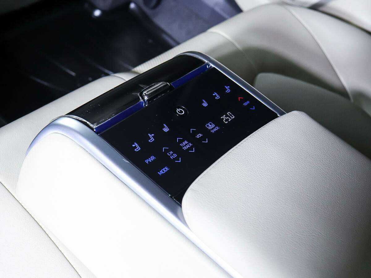 Купить Toyota Camry, 2018, 63 776 км, фото №14