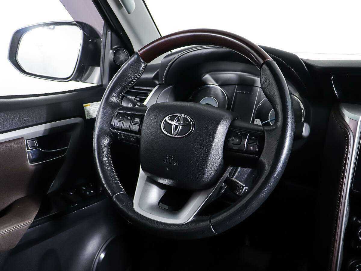 Купить Toyota Fortuner, 2017, 137 851 км, фото №14