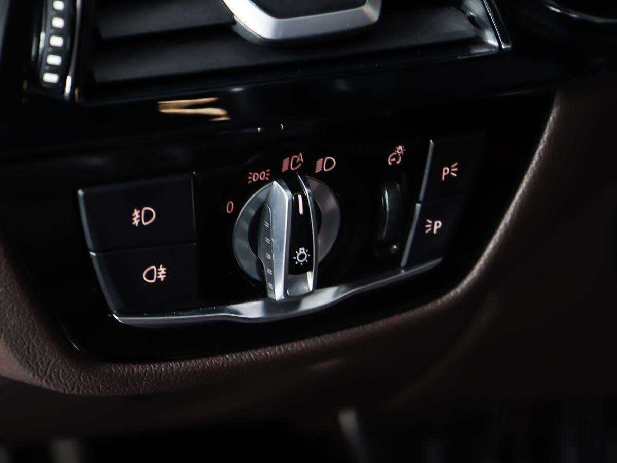 Купить BMW 5 серии 530d xDrive, 2017, 122 372 км, фото №24