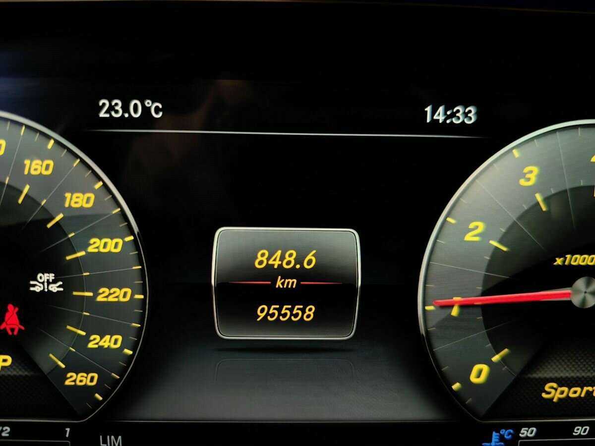 Купить Mercedes-Benz S-Класс 560 Long, 2019, 95 558 км, фото №17