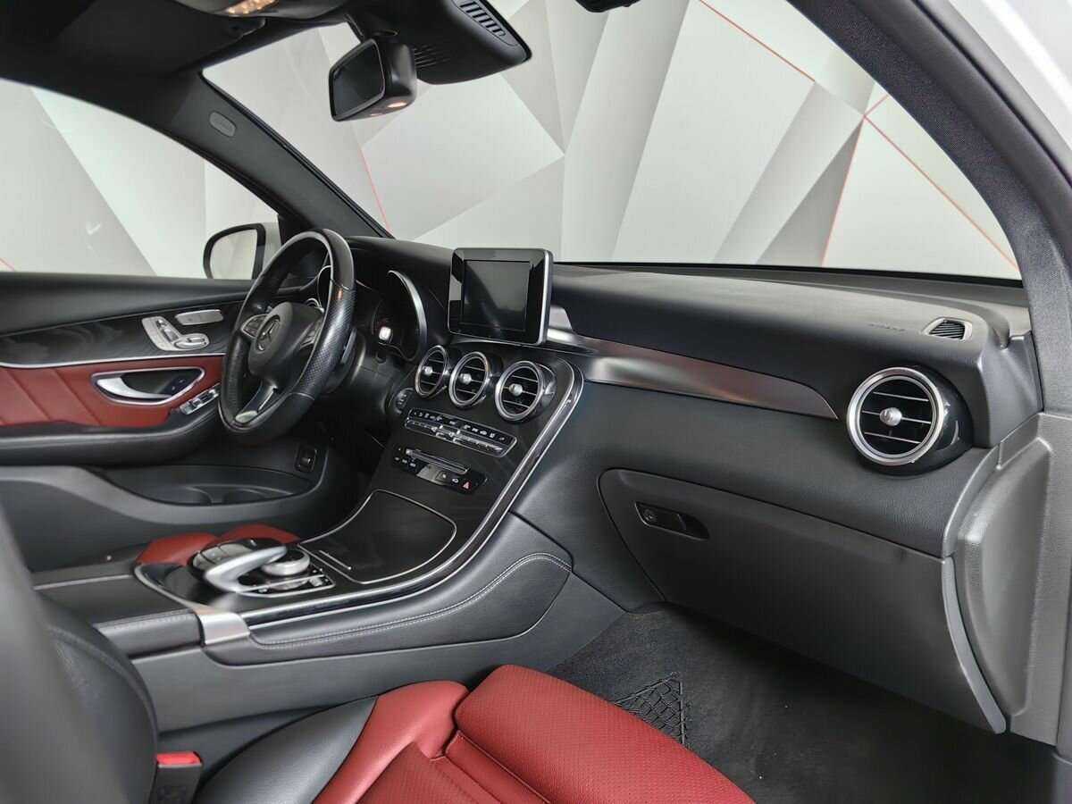Купить Mercedes-Benz GLC Coupe 300, 2017, 90 909 км, фото №9