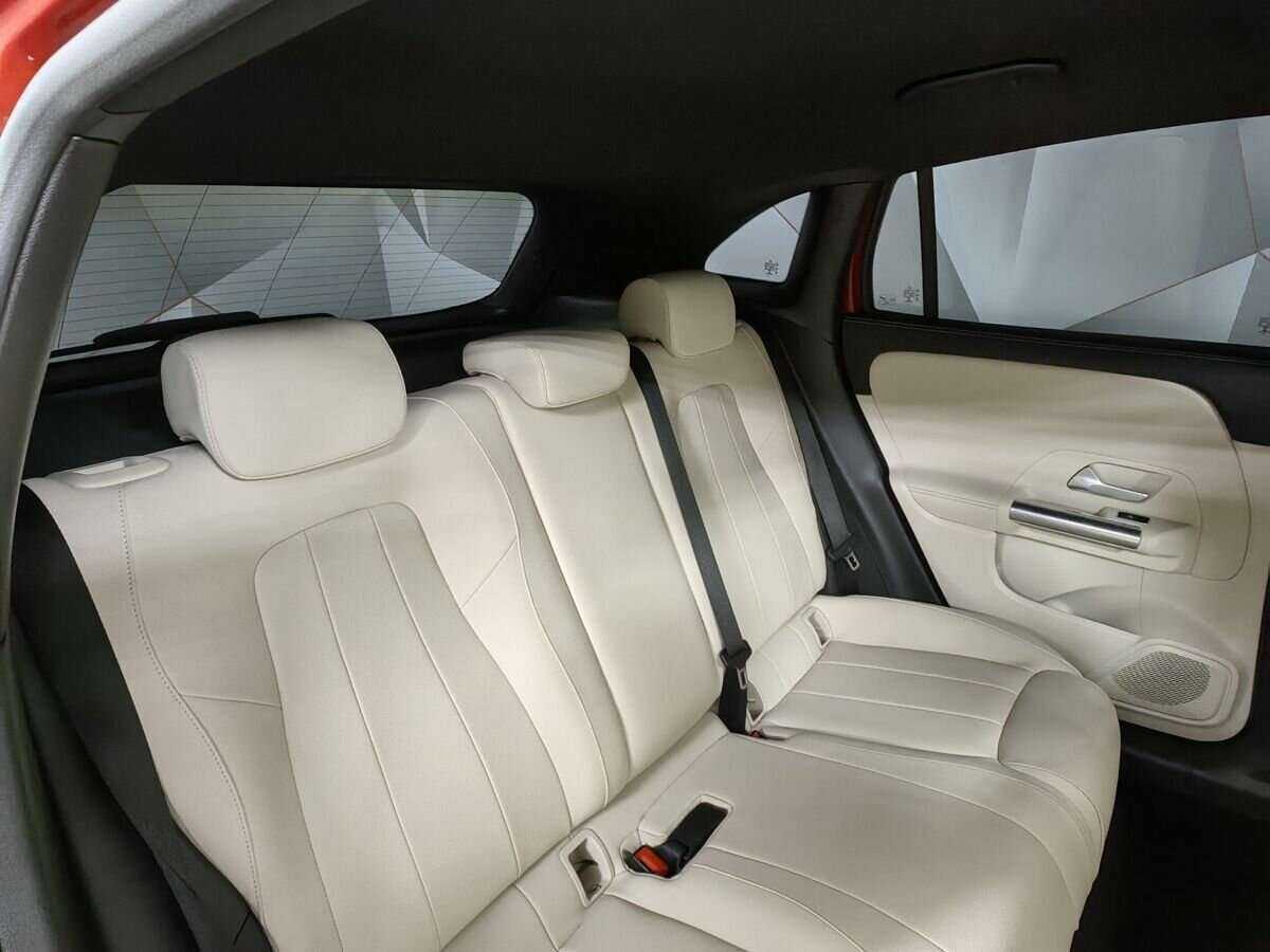 Купить Mercedes-Benz GLA 200, 2020, 20 863 км, фото №12