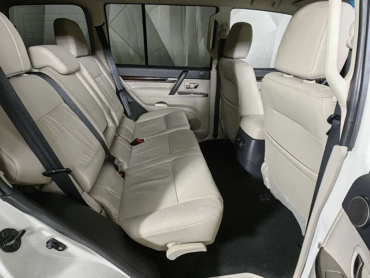 Купить Mitsubishi Pajero, 2021, 20 030 км, фото №12