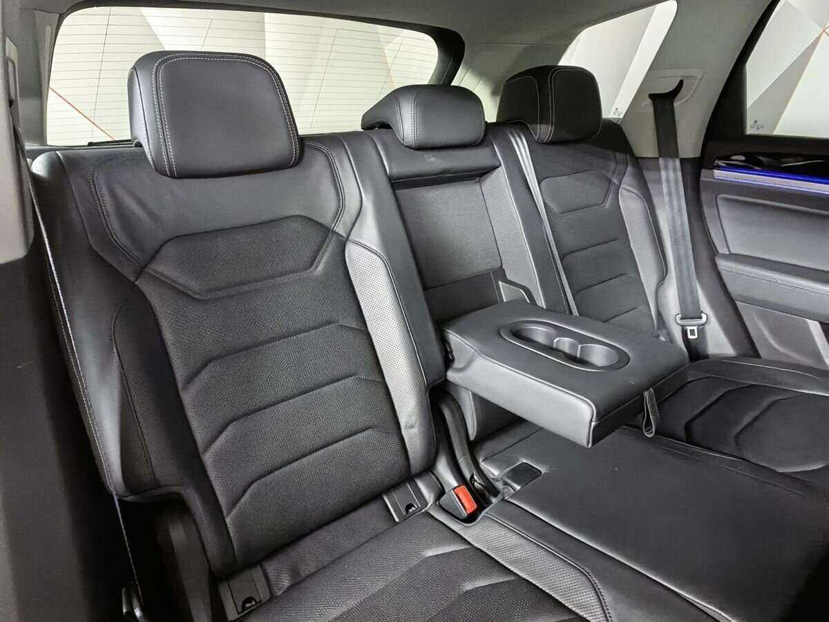 Купить Volkswagen Touareg, 2019, 72 000 км, фото №13