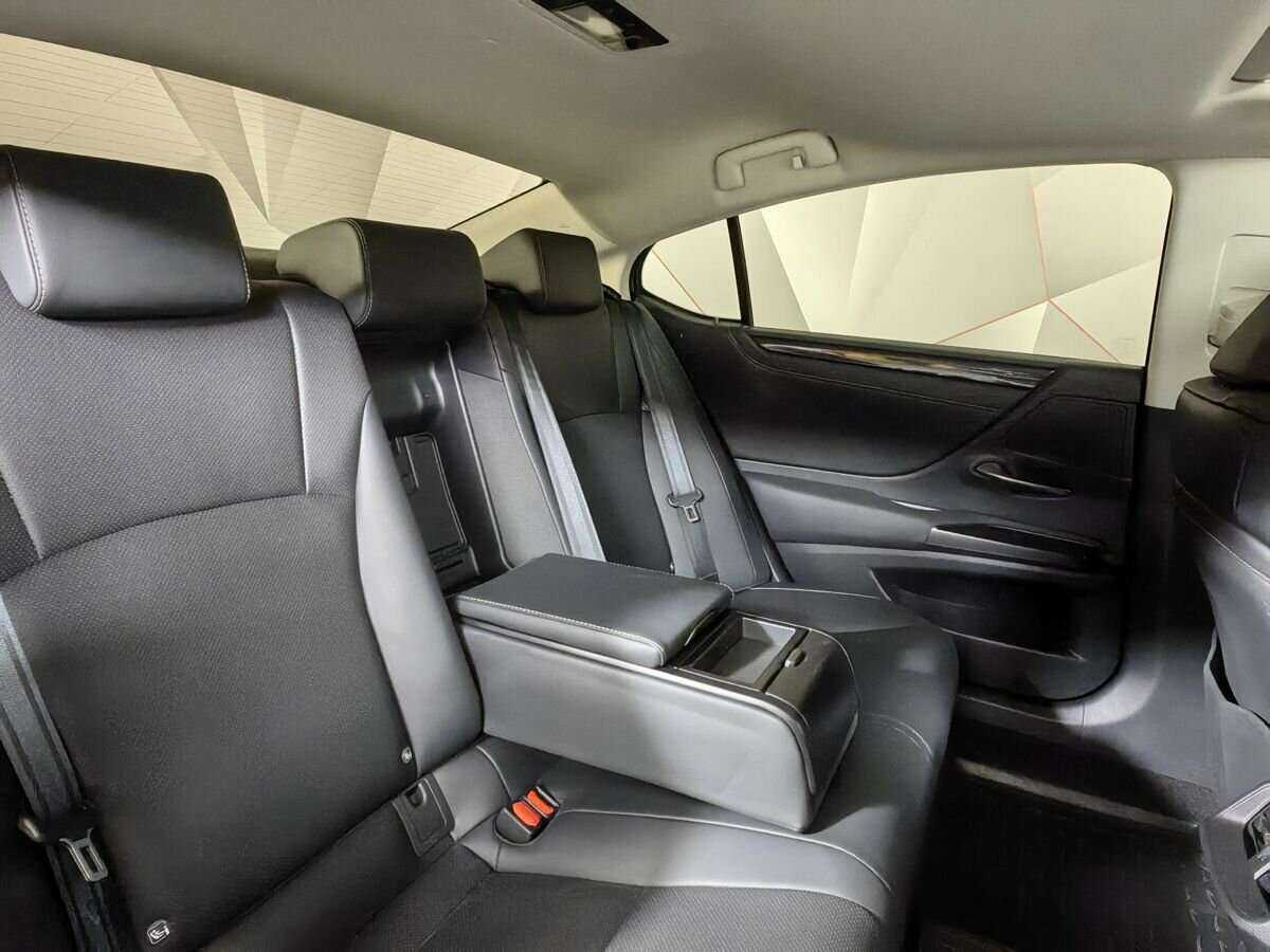 Купить Lexus ES 250, 2020, 25 269 км, фото №12