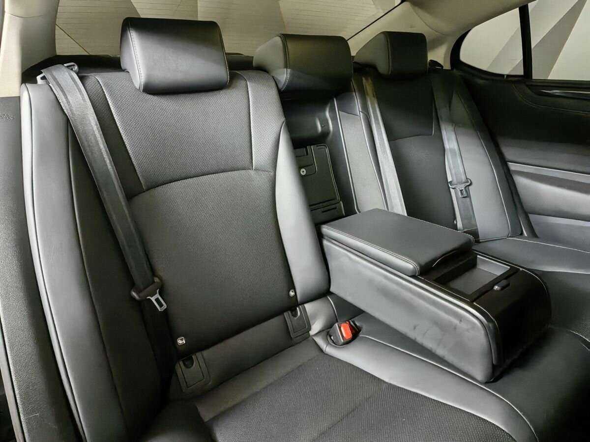 Купить Lexus ES 200, 2019, 96 750 км, фото №13