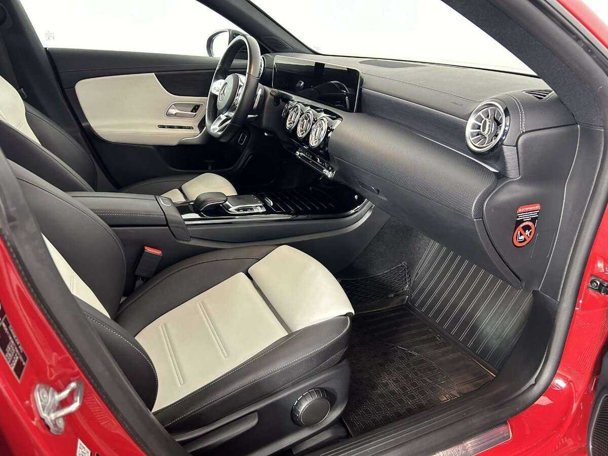 Купить Mercedes-Benz CLA 200, 2019, 44 997 км, фото №14