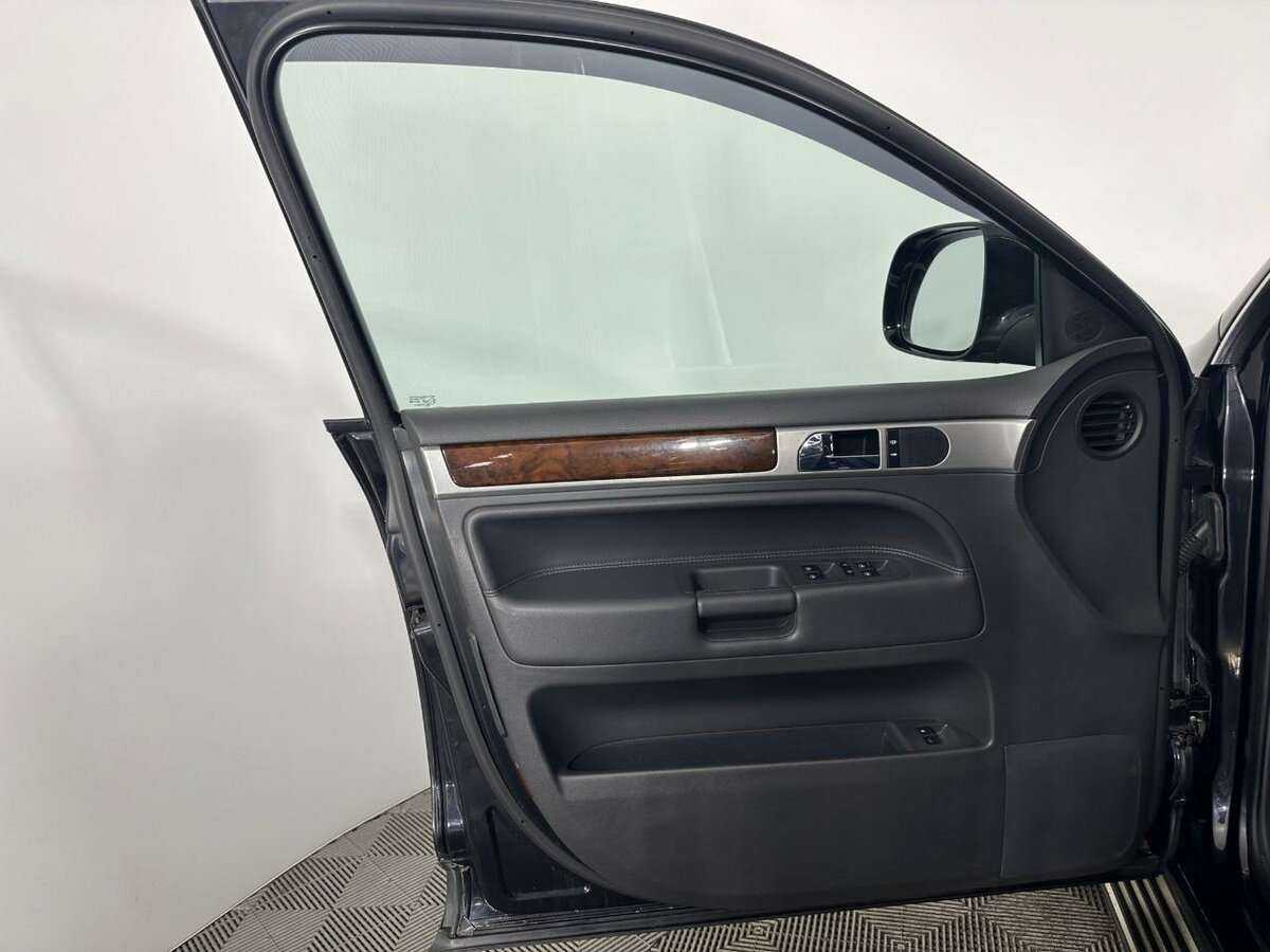 Купить Volkswagen Touareg, 2008, 245 252 км, фото №7