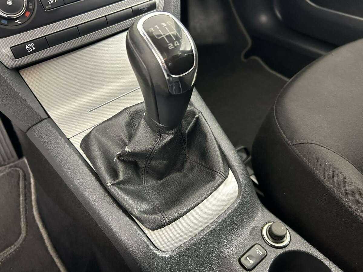 Купить Skoda Octavia, 2011, 220 636 км, фото №12