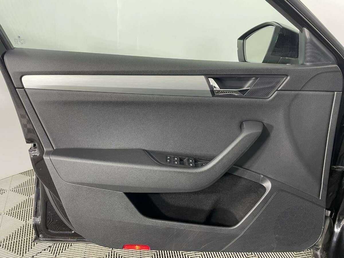 Купить Skoda Superb, 2018, 84 329 км, фото №8