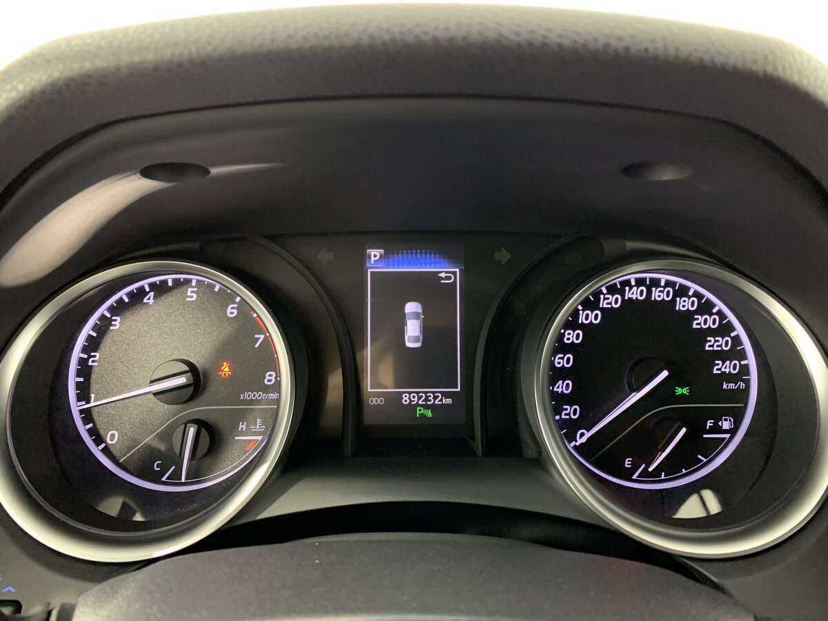 Купить Toyota Camry, 2019, 89 169 км, фото №9