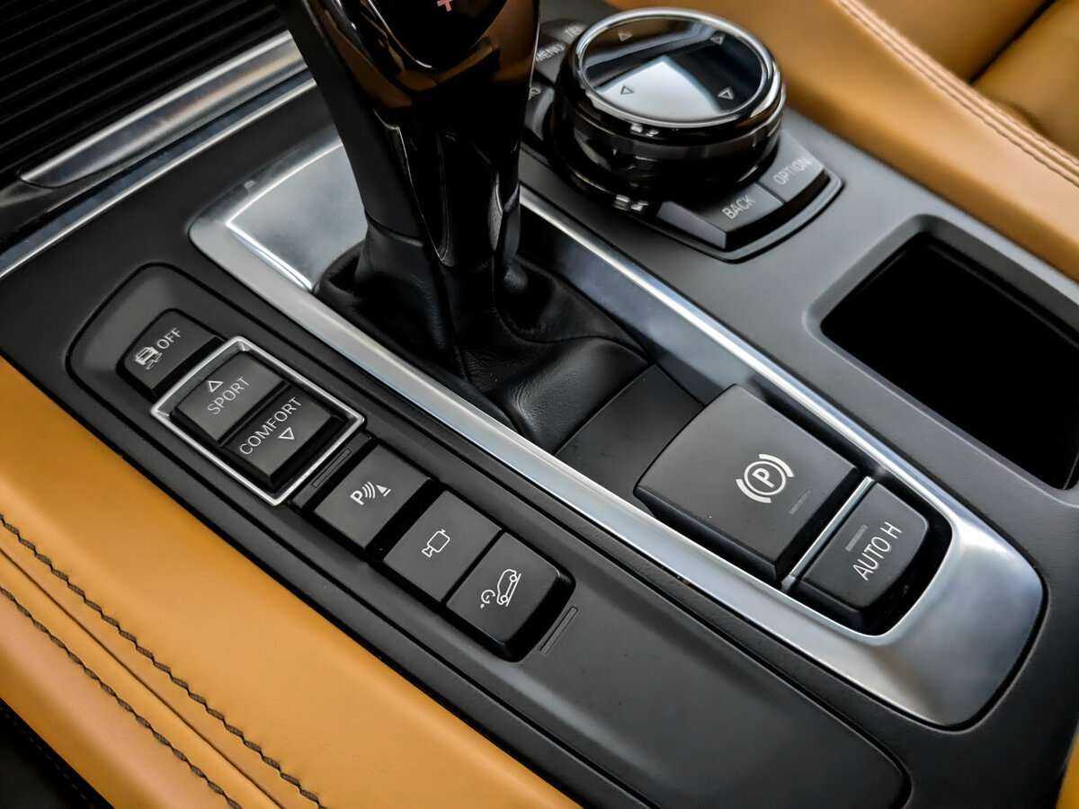 Купить BMW X6 M50d, 2015, 229 944 км, фото №22