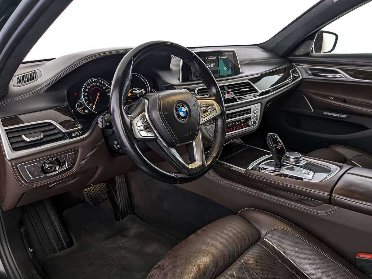 Купить BMW 7 серии Long 750Li xDrive, 2017, 170 699 км, фото №11