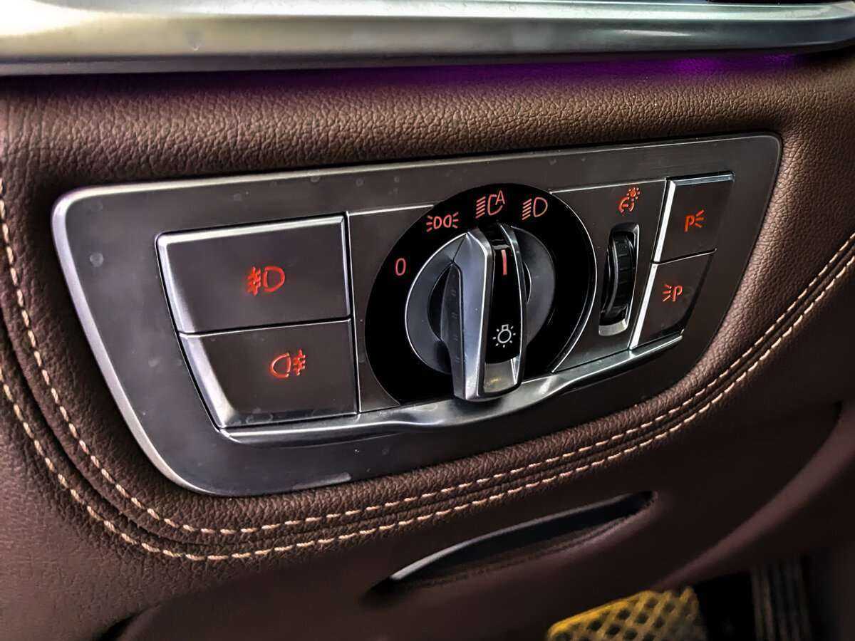 Купить BMW 7 серии Long 740Li xDrive, 2016, 65 355 км, фото №24