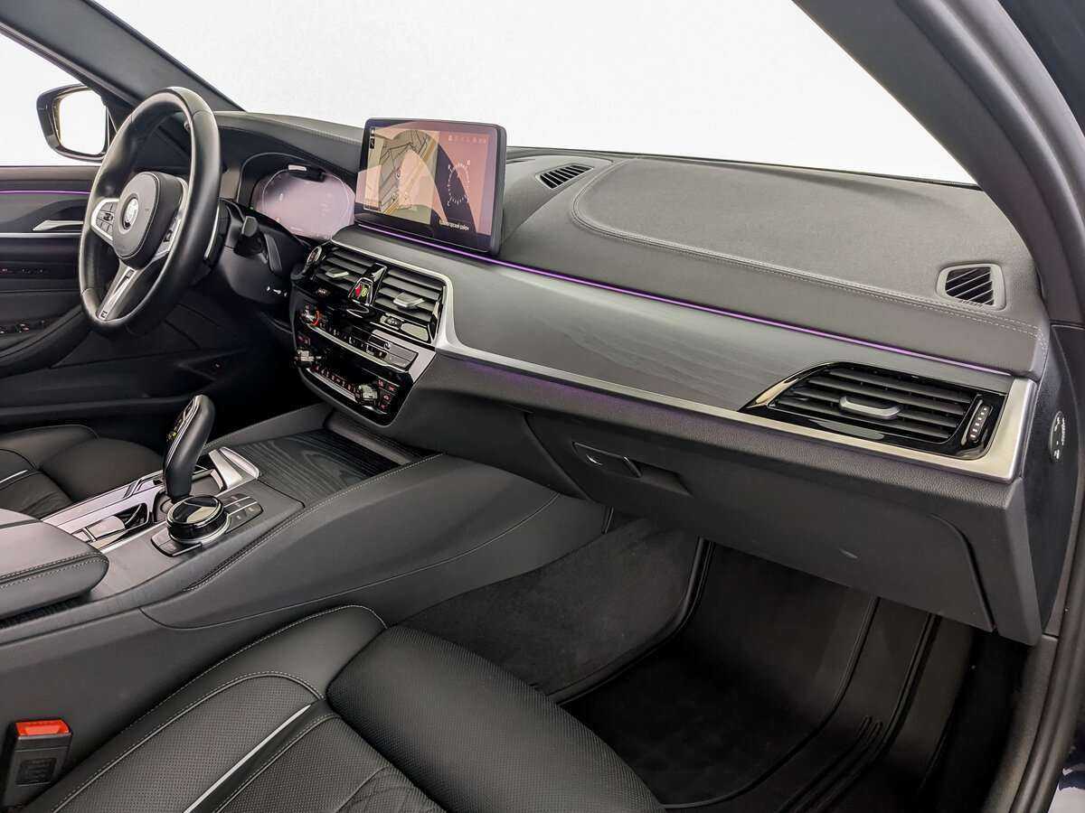 Купить BMW 5 серии 530d xDrive, 2021, 42 225 км, фото №8