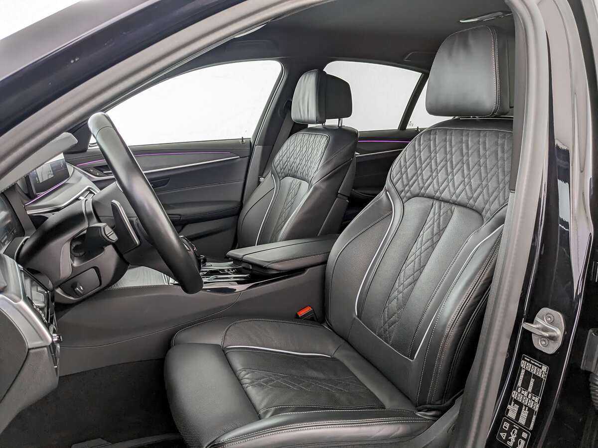 Купить BMW 5 серии 530d xDrive, 2021, 42 225 км, фото №11