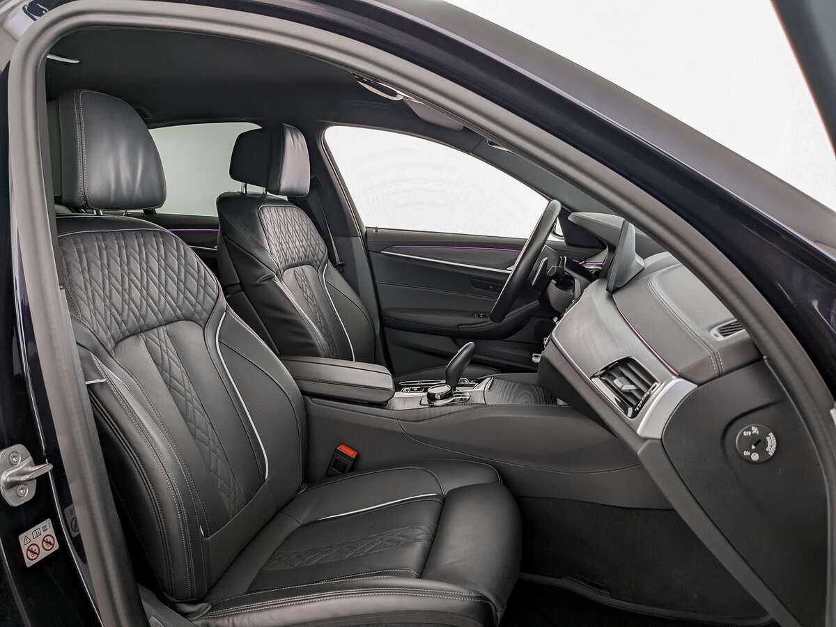 Купить BMW 5 серии 530d xDrive, 2021, 42 225 км, фото №16