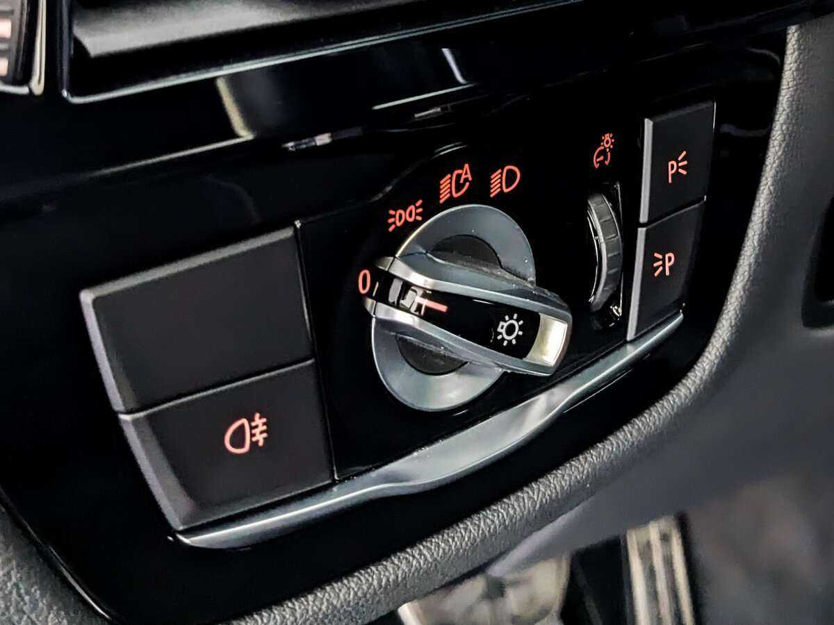 Купить BMW 5 серии 530d xDrive, 2021, 42 225 км, фото №19