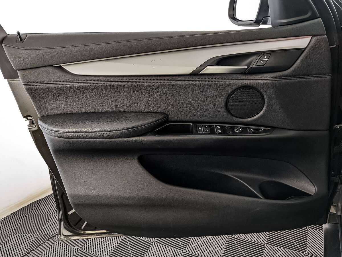 Купить BMW X6 35i, 2015, 121 145 км, фото №13