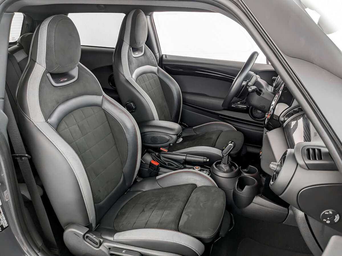 Купить Mini Hatch JCW John Cooper Works, 2020, 57 183 км, фото №19