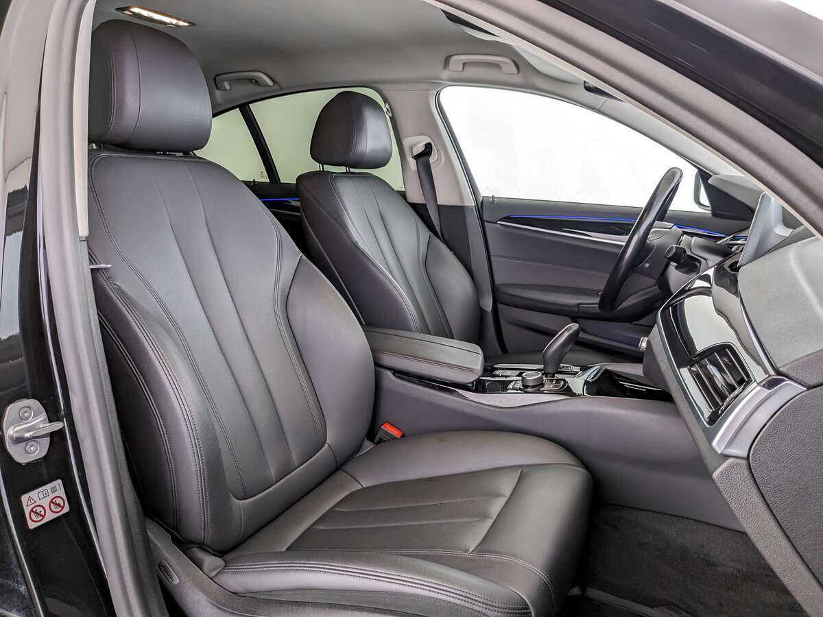 Купить BMW 5 серии 520d, 2019, 81 388 км, фото №22