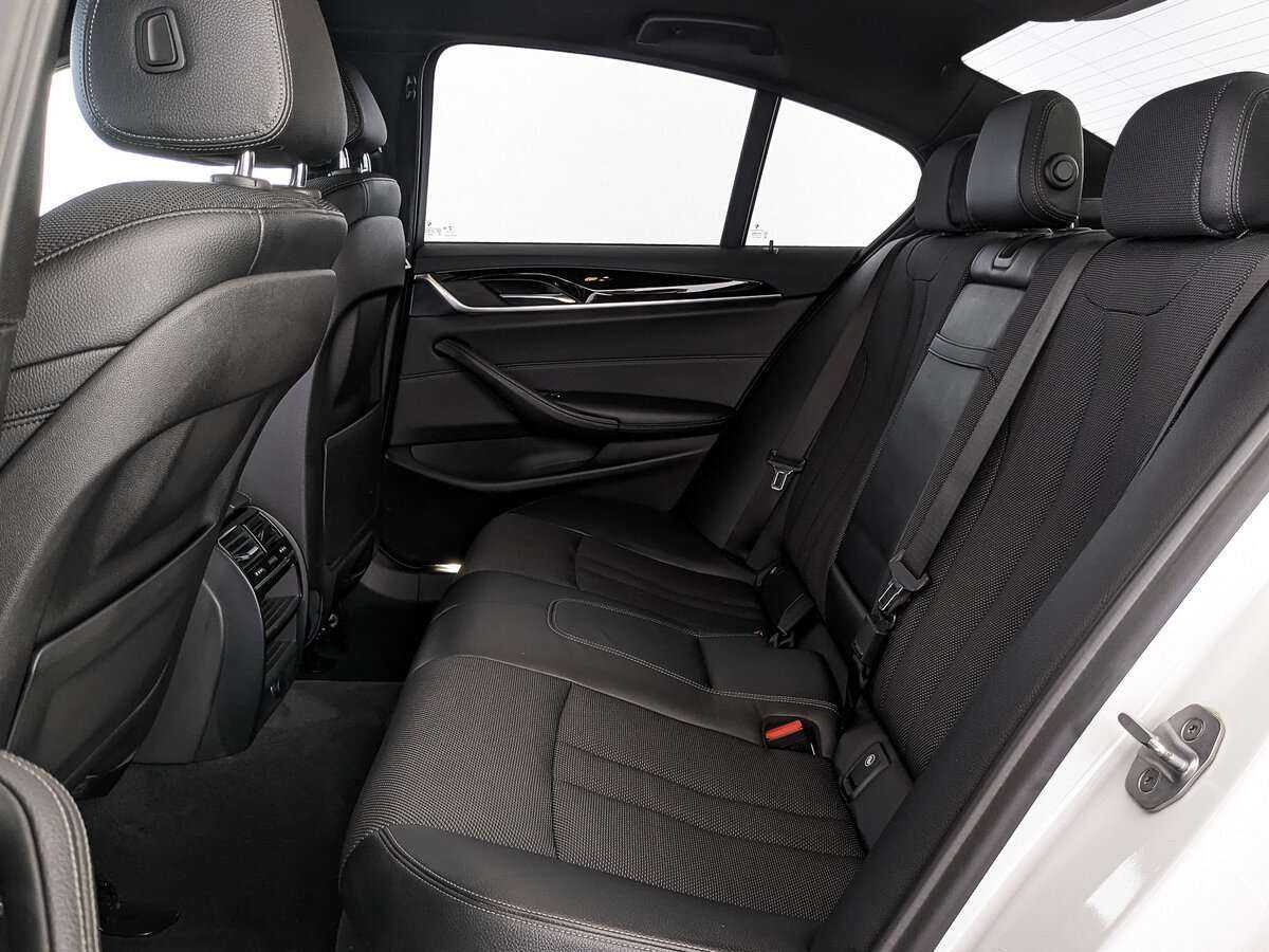Купить BMW 5 серии 520d, 2017, 141 423 км, фото №14