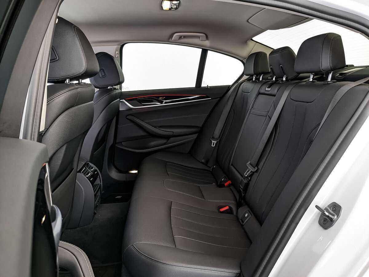 Купить BMW 5 серии 520i, 2020, 56 000 км, фото №12