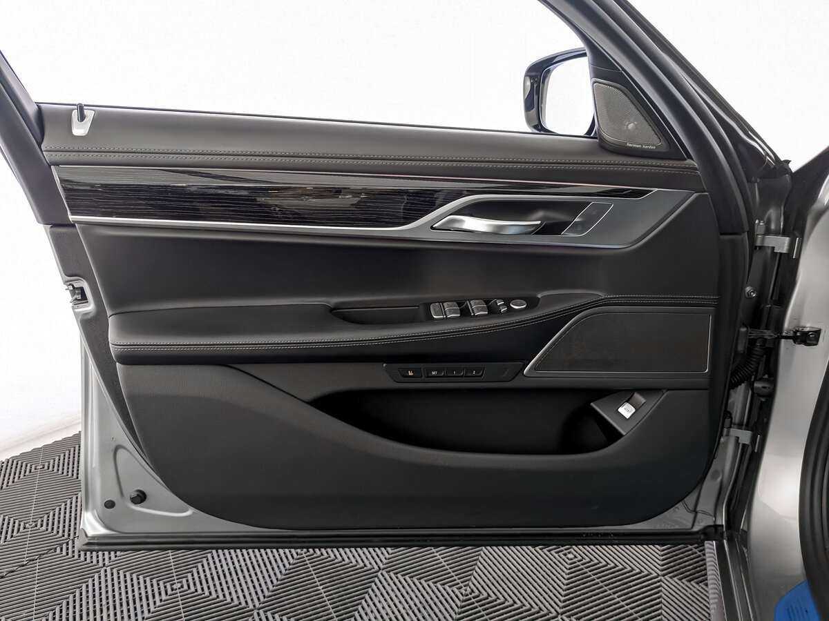 Купить BMW 7 серии 740d xDrive, 2019, 92 060 км, фото №14
