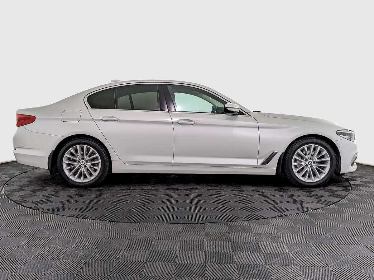 Купить BMW 5 серии 530i xDrive, 2019, 84 800 км, фото №4