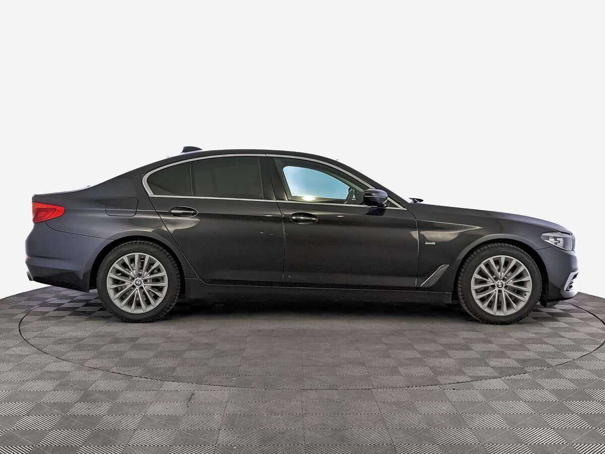 Купить BMW 5 серии 520i, 2017, 114 874 км, фото №4