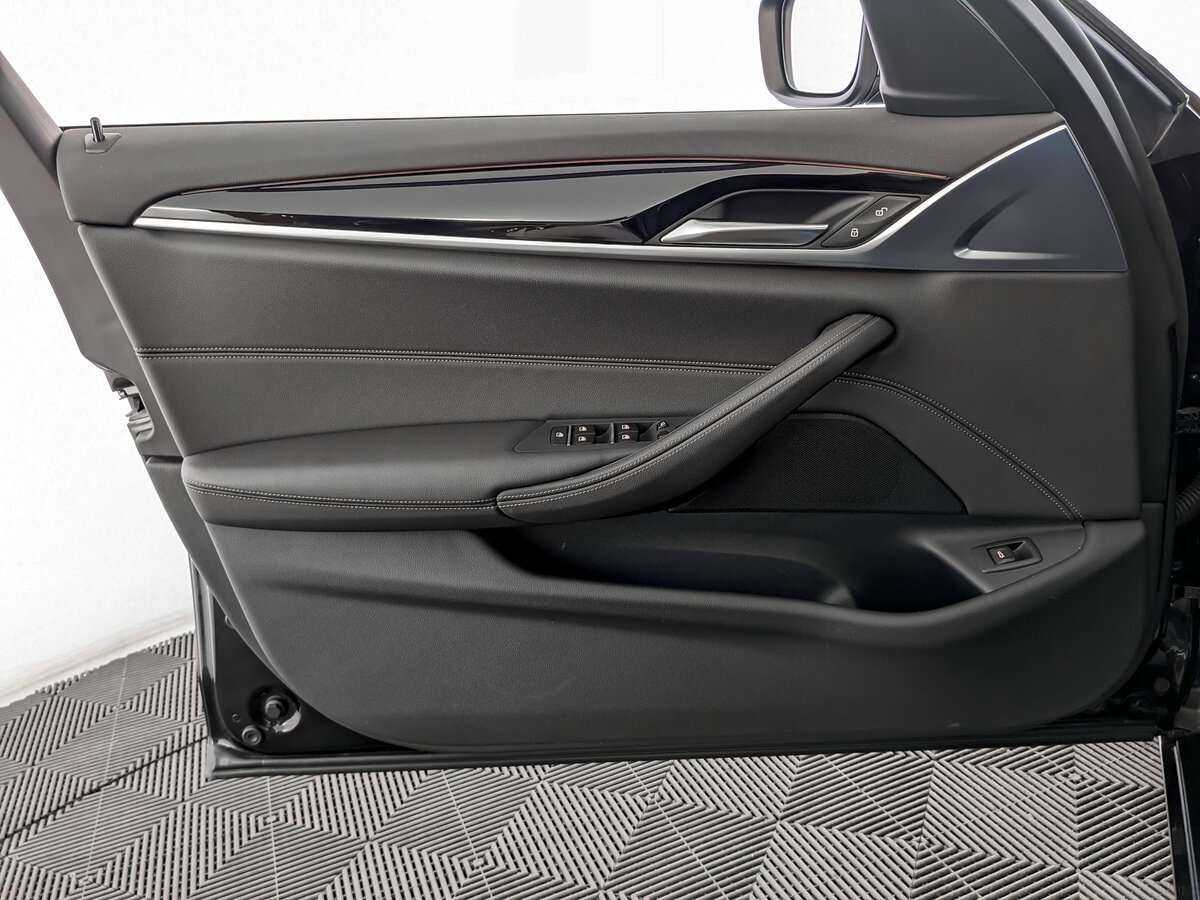 Купить BMW 5 серии 520i, 2021, 43 095 км, фото №14