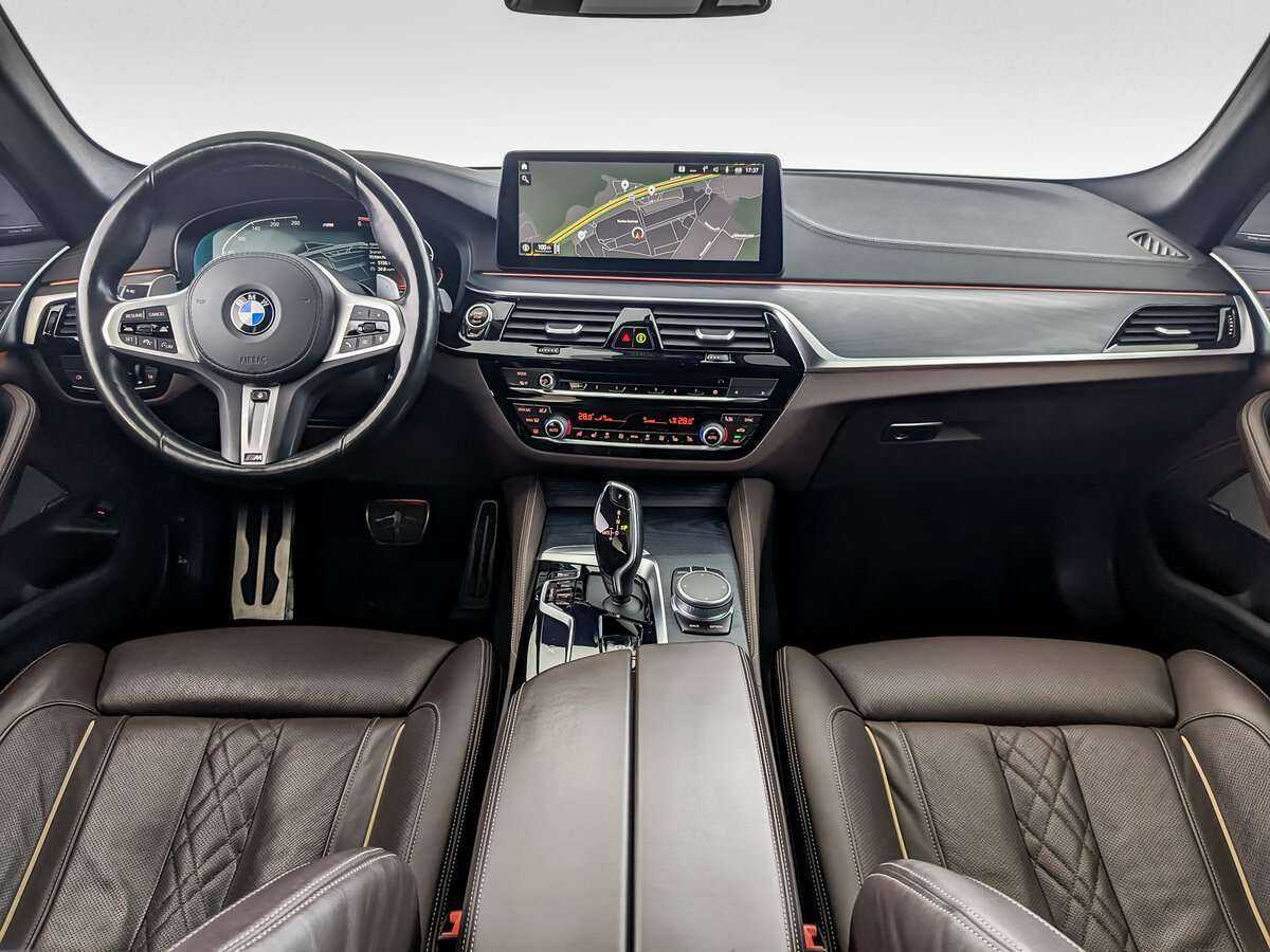 Купить BMW 5 серии 530d xDrive, 2020, 66 452 км, фото №11