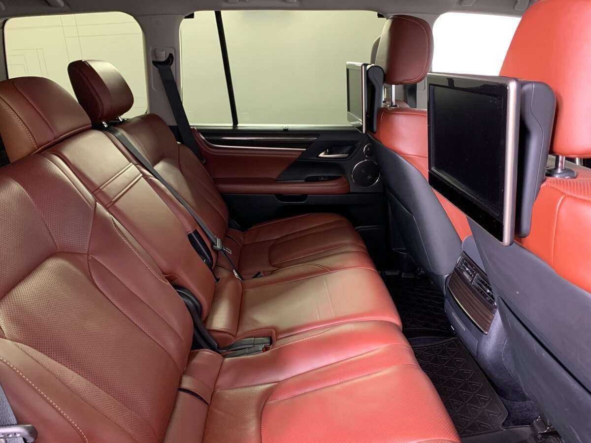 Купить Lexus LX 570, 2017, 153 919 км, фото №16