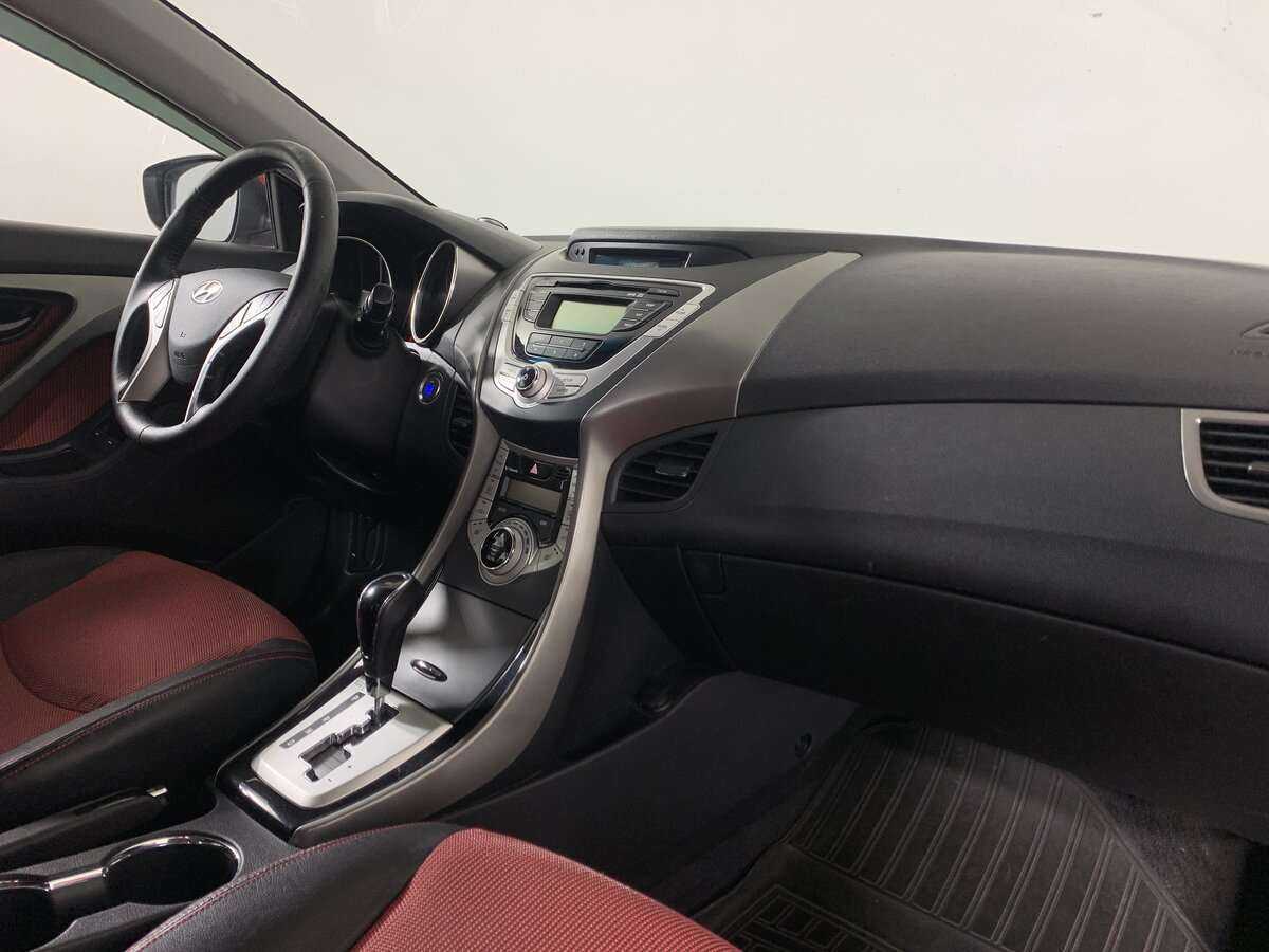 Купить Hyundai Elantra, 2011, 118 009 км, фото №9