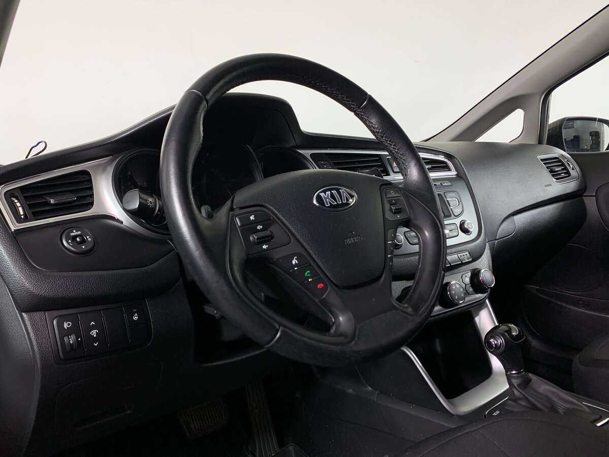Купить Kia Ceed, 2017, 99 345 км, фото №9