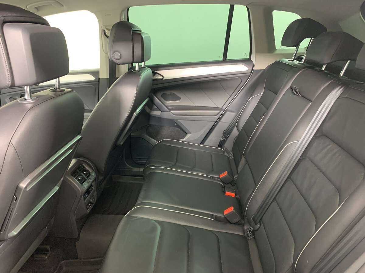 Купить Volkswagen Tiguan, 2018, 99 995 км, фото №16