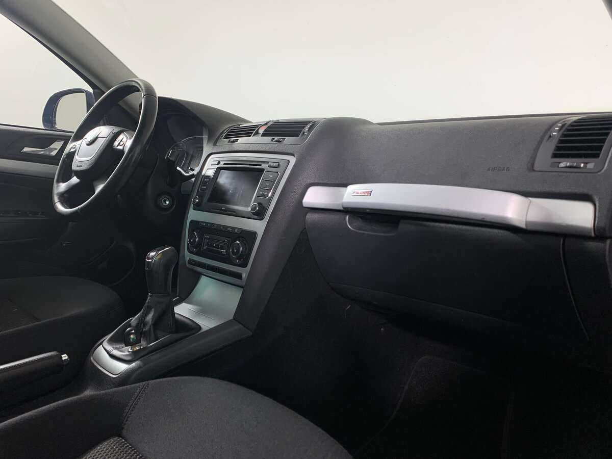 Купить Skoda Octavia Scout, 2011, 258 954 км, фото №11