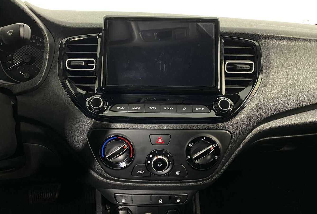 Купить Hyundai Solaris, 2021, 13 369 км, фото №12