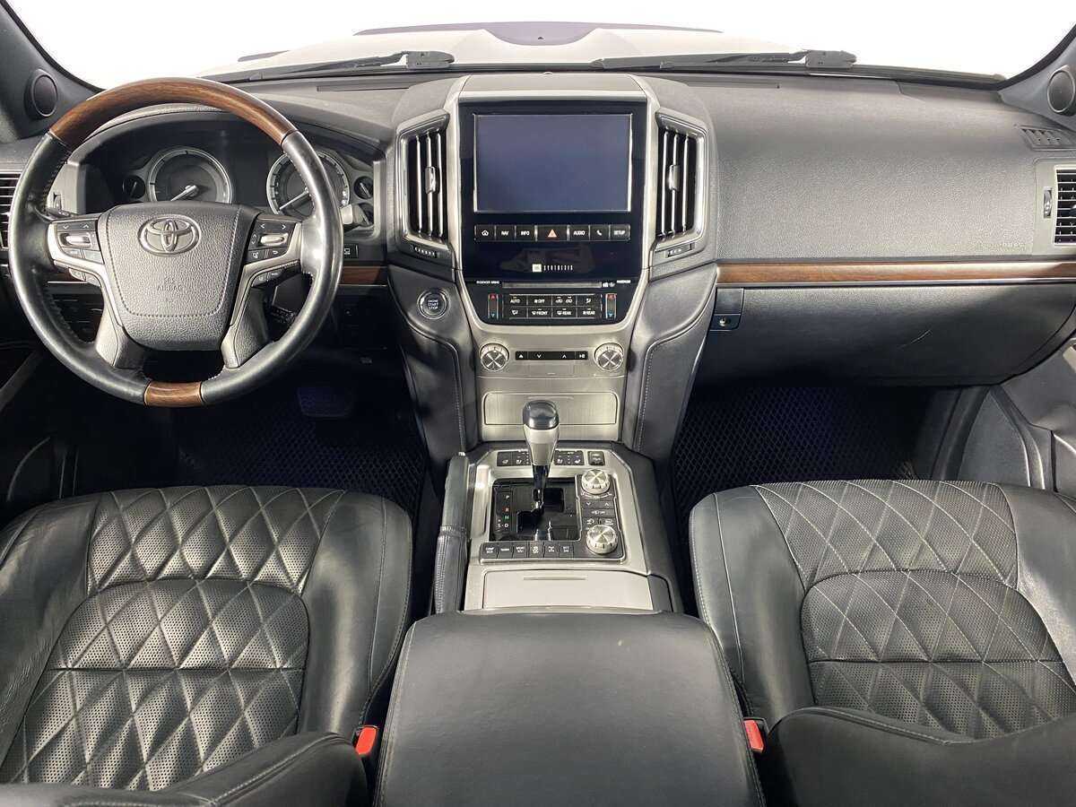 Купить Toyota Land Cruiser, 2017, 200 149 км, фото №7