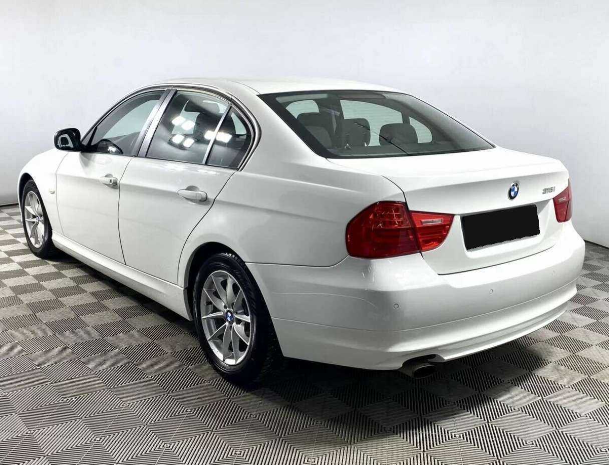 Купить BMW 3 серии 318i, 2011, 168 000 км, фото №6
