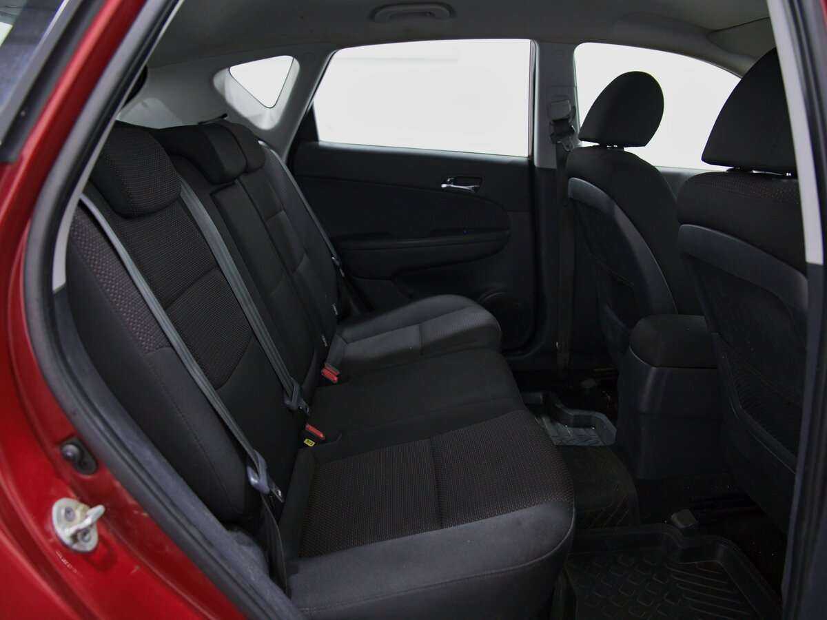 Купить Hyundai i30, 2009, 202 721 км, фото №7