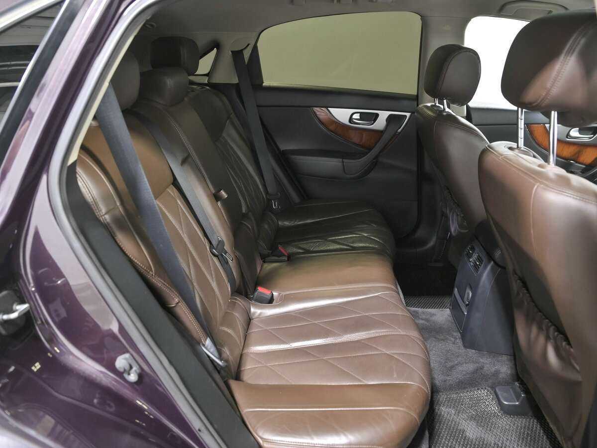 Купить Infiniti FX30d, 2012, 146 643 км, фото №20