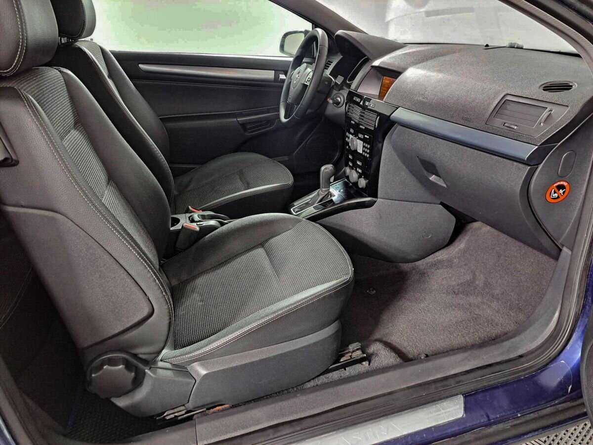 Купить Opel Astra GTC, 2008, 189 670 км, фото №11