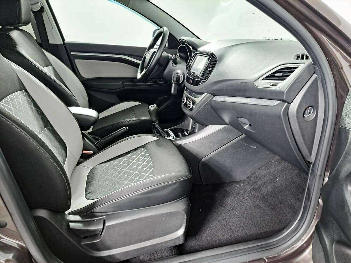 Купить Lada (ВАЗ) Vesta SW Cross, 2017, 105 522 км, фото №9